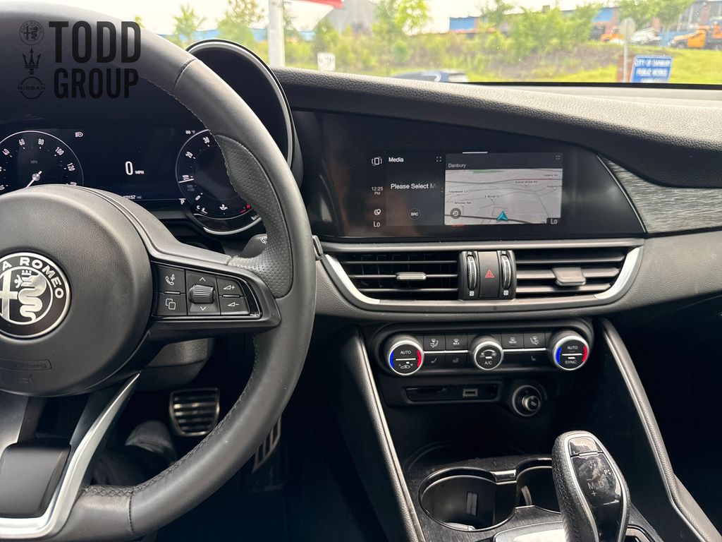2024 Alfa Romeo Giulia SPRINT photo 17