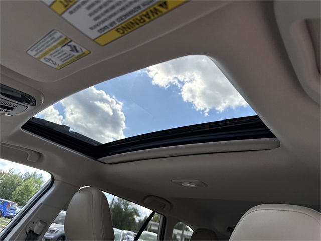 2025 Subaru Outback Limited XT photo 4