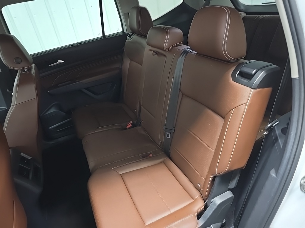 2022 Volkswagen Atlas SEL photo 31