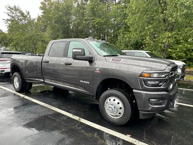 2025 Ram 3500 Big Horn photo 8
