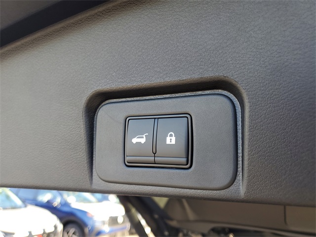 2026 Nissan Rogue SV photo 22