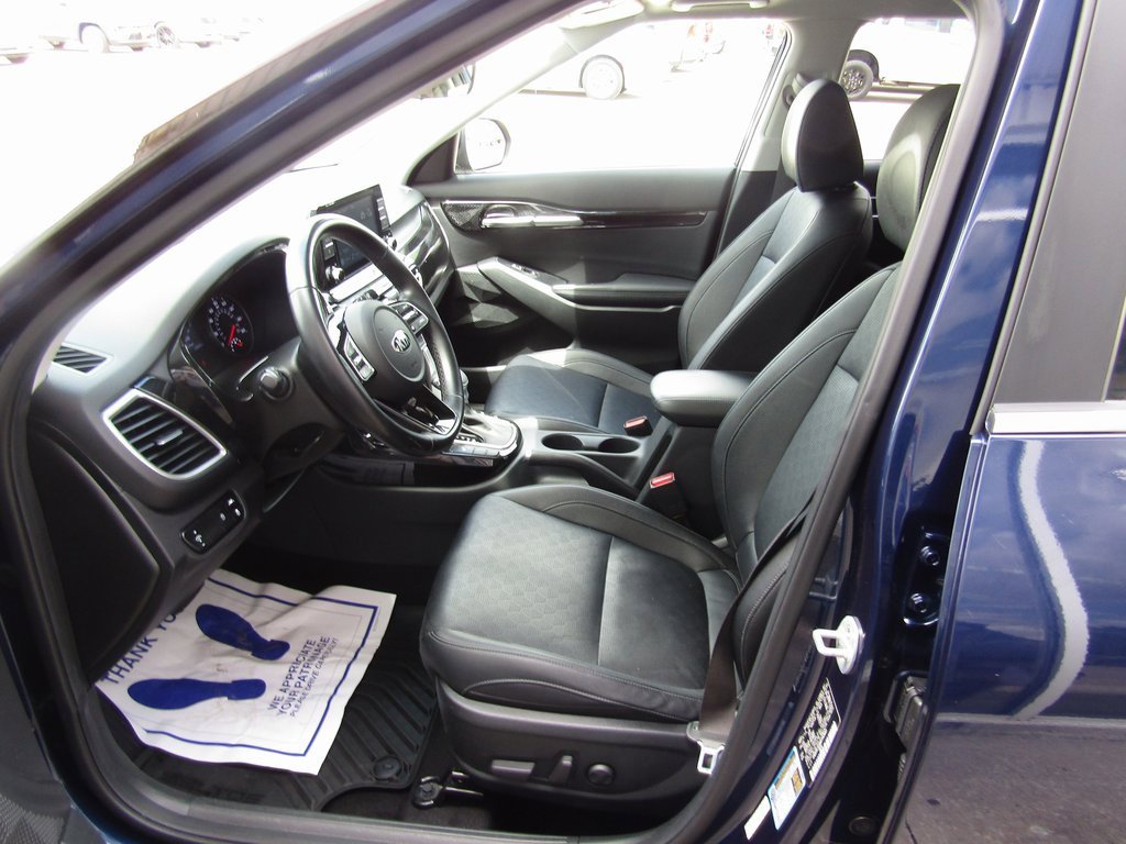 2021 Kia Seltos EX photo 18