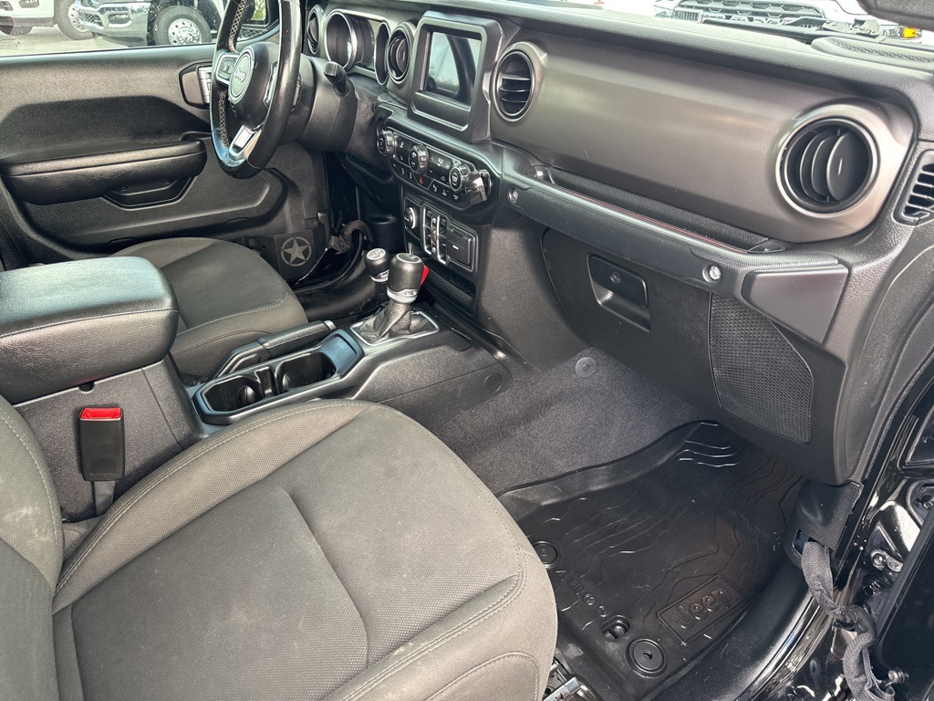 2020 Jeep Gladiator Sport photo 27