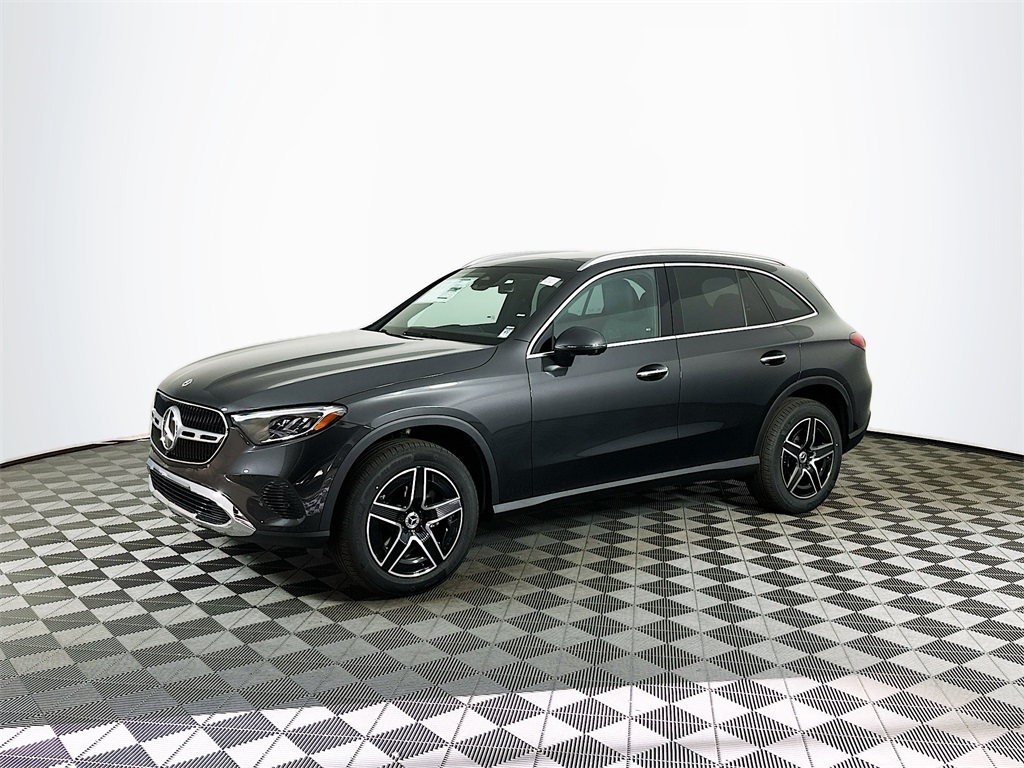 2026 Mercedes Benz GLC 300 4MATIC photo 2