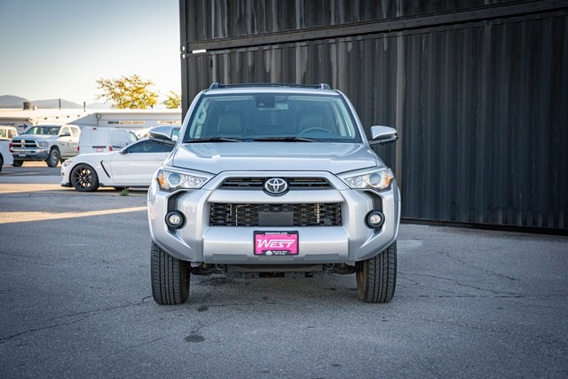 2023 Toyota 4Runner SR5 Premium photo 3