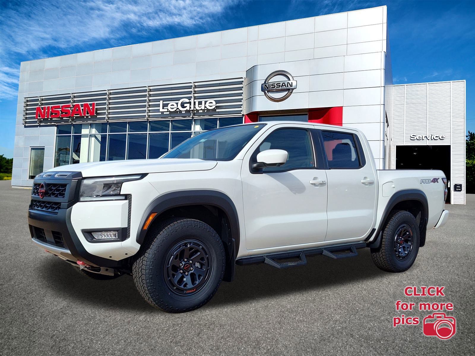 2026 Nissan Frontier PRO-4X's photo