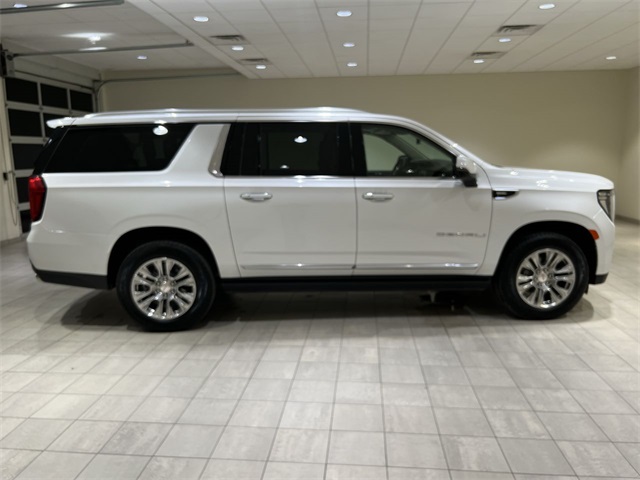 2022 Gmc Yukon XL Denali photo 6
