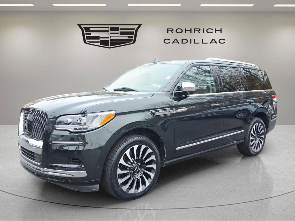 2022 Lincoln Navigator Black Label's photo