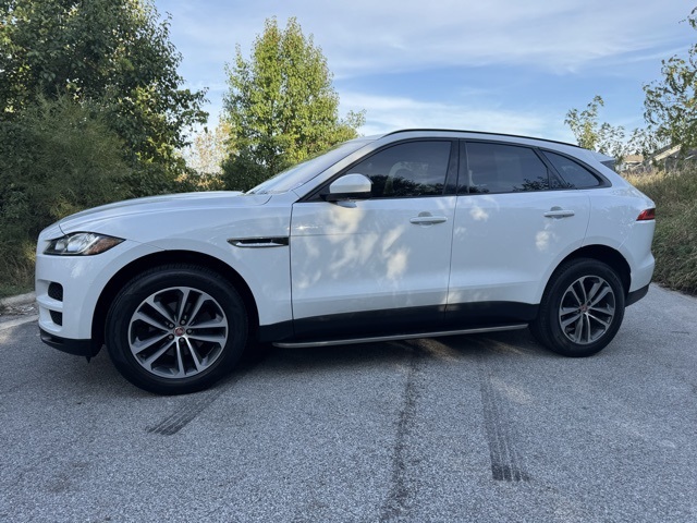 2018 Jaguar F-PACE Premium photo 11