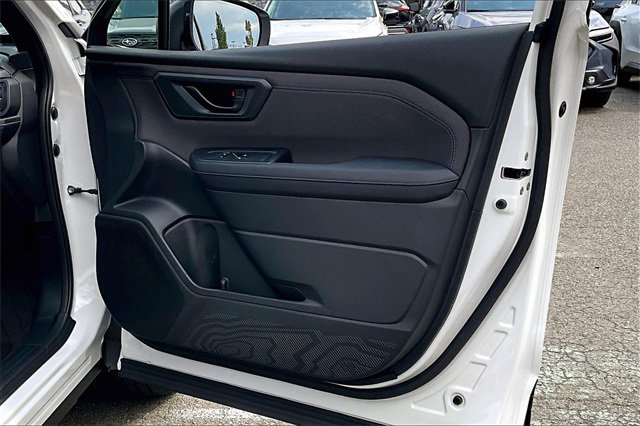 2025 Subaru Forester Premium photo 23