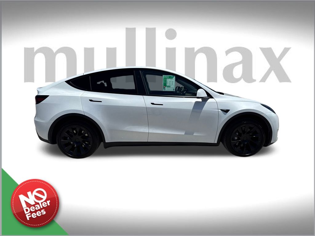 Used 2024 Tesla Model Y Long Range with VIN 7SAYGDEE1RA262246 for sale in Northfield, Minnesota