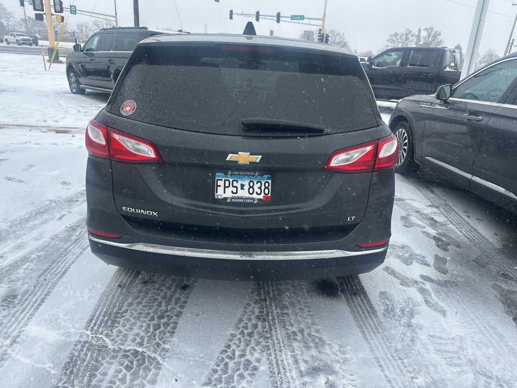 2018 Chevrolet Equinox LT photo 3