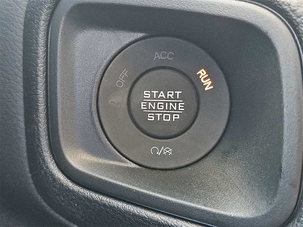 2025 Jeep Wrangler Sport photo 15