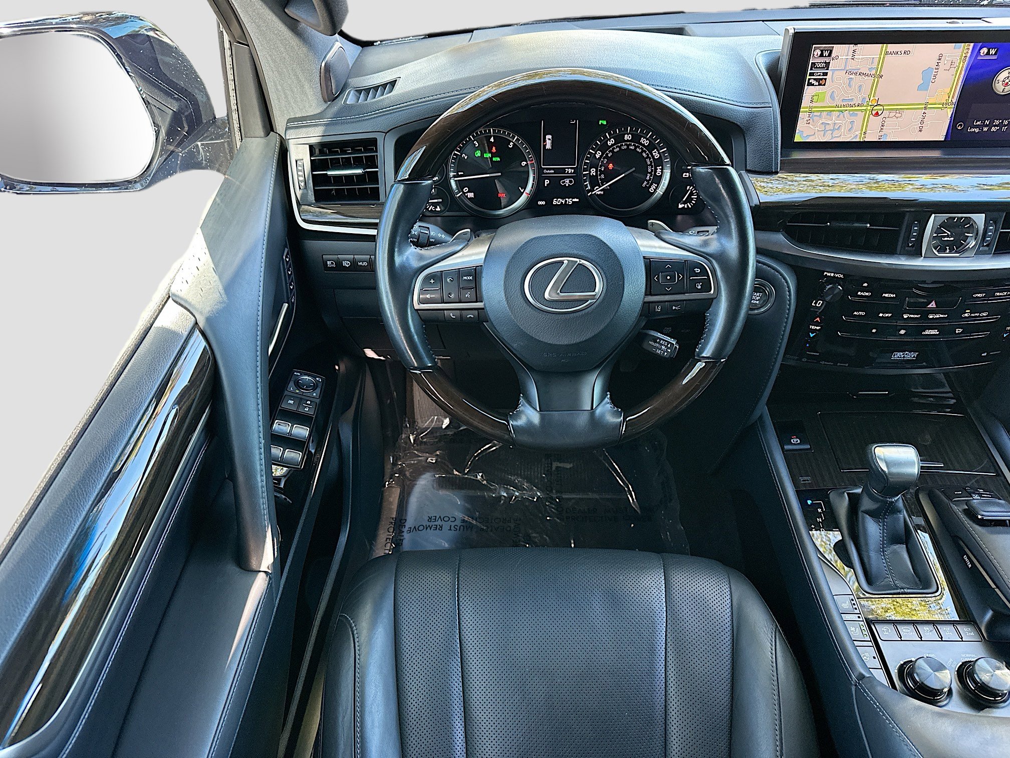 2020 Lexus LX 570 photo 23