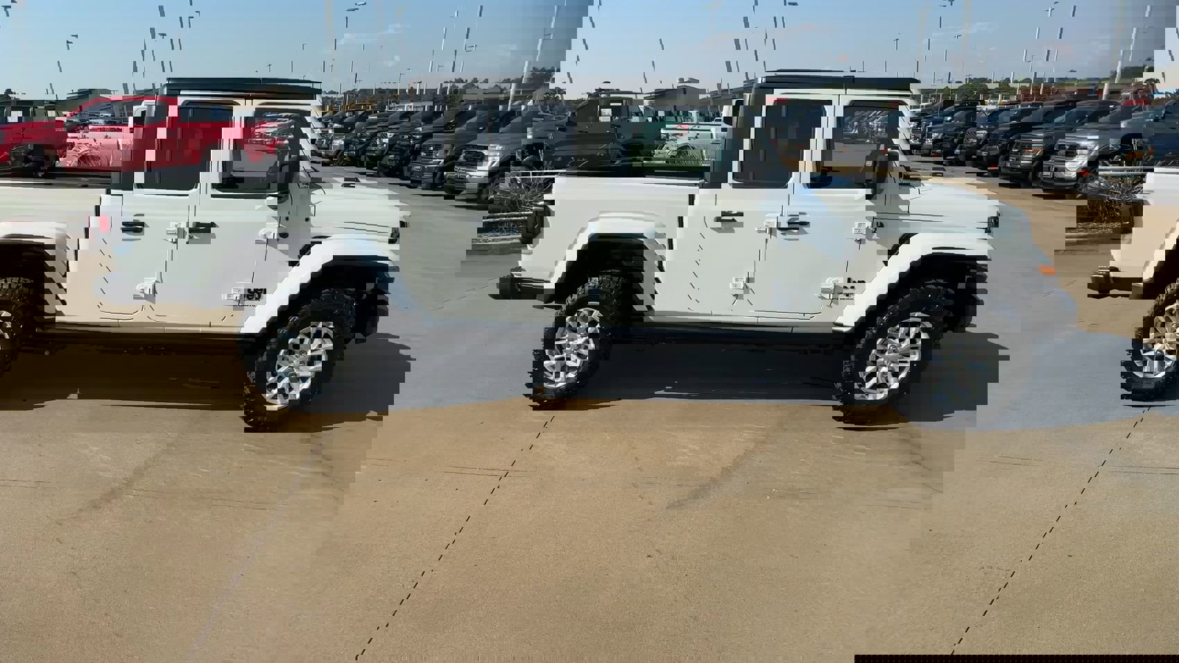 2023 Jeep Gladiator Sport S photo 2