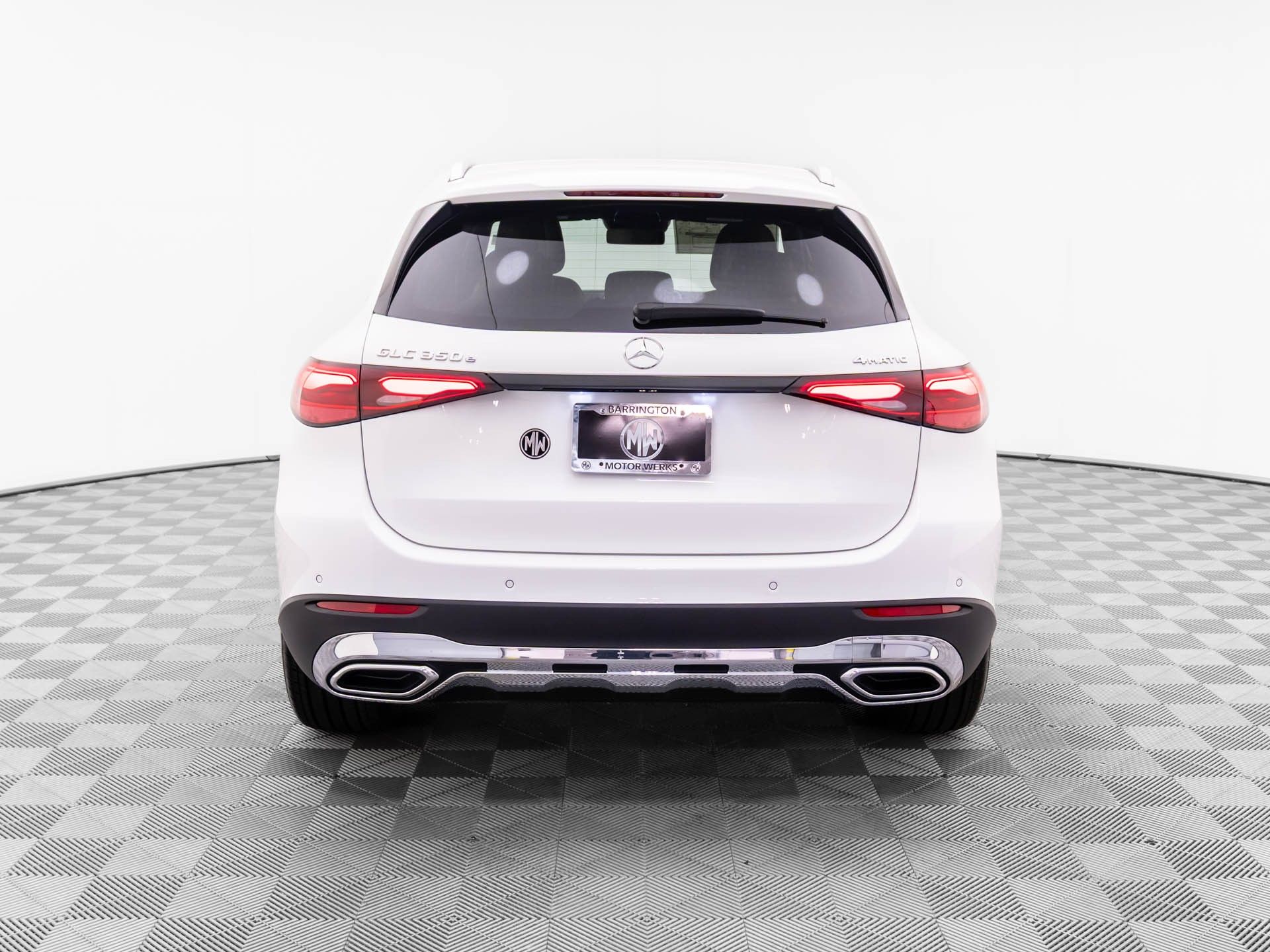 2025 Mercedes Benz GLC 350e 4MATIC photo 3