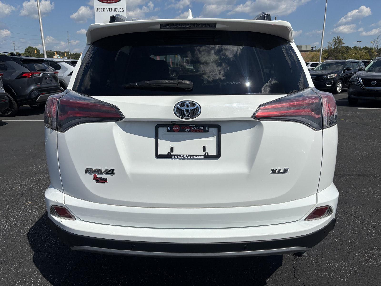 2018 Toyota RAV4 Adventure photo 5