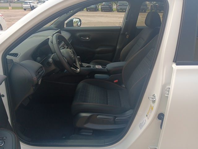 2026 Honda HR-V Sport photo 15