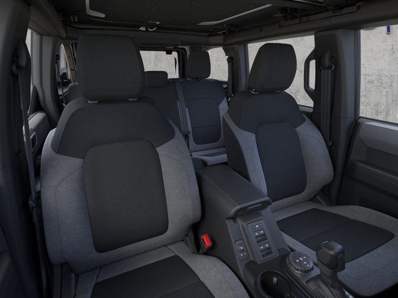 2025 Ford Bronco Big Bend Black Diamond photo 2