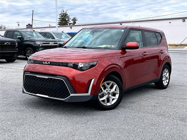 2023 Kia Soul LX photo 2