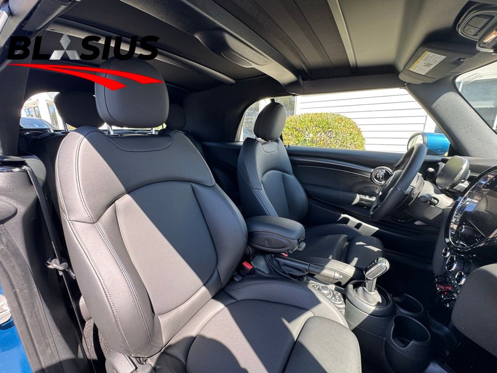 2023 Mini Cooper Convertible S photo 11