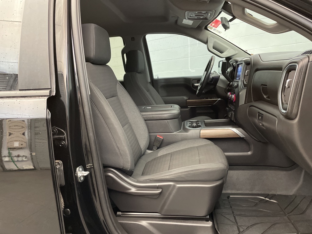 2020 Chevrolet Silverado 1500 RST photo 19