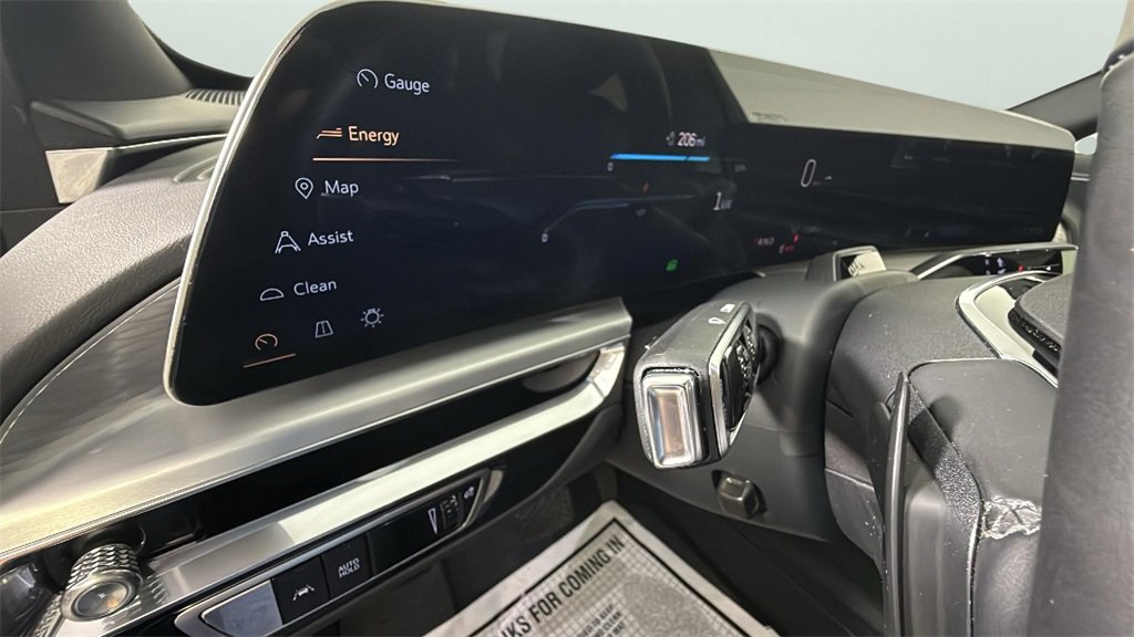 2024 Cadillac Lyriq Luxury photo 19