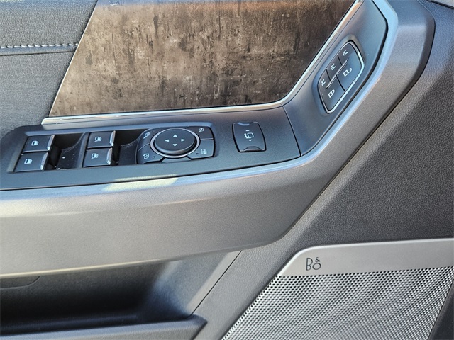 2023 Ford F-250 Lariat photo 27