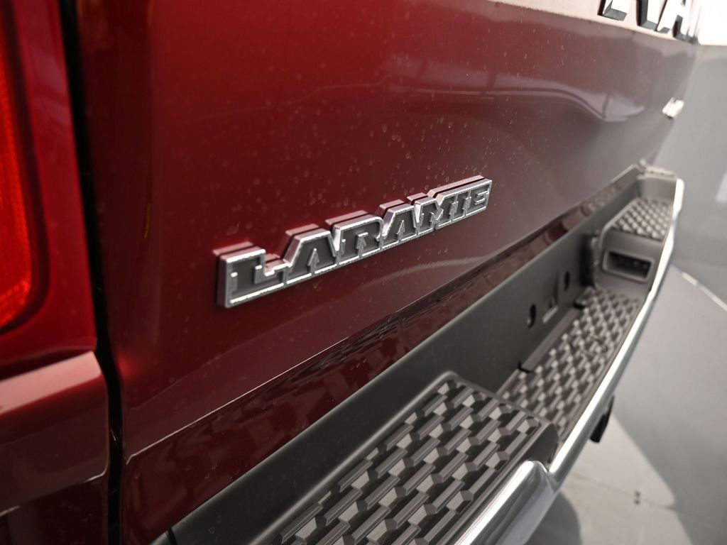 2025 Ram 1500 Laramie photo 32