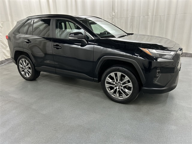 2022 Toyota RAV4 XLE Premium's photo