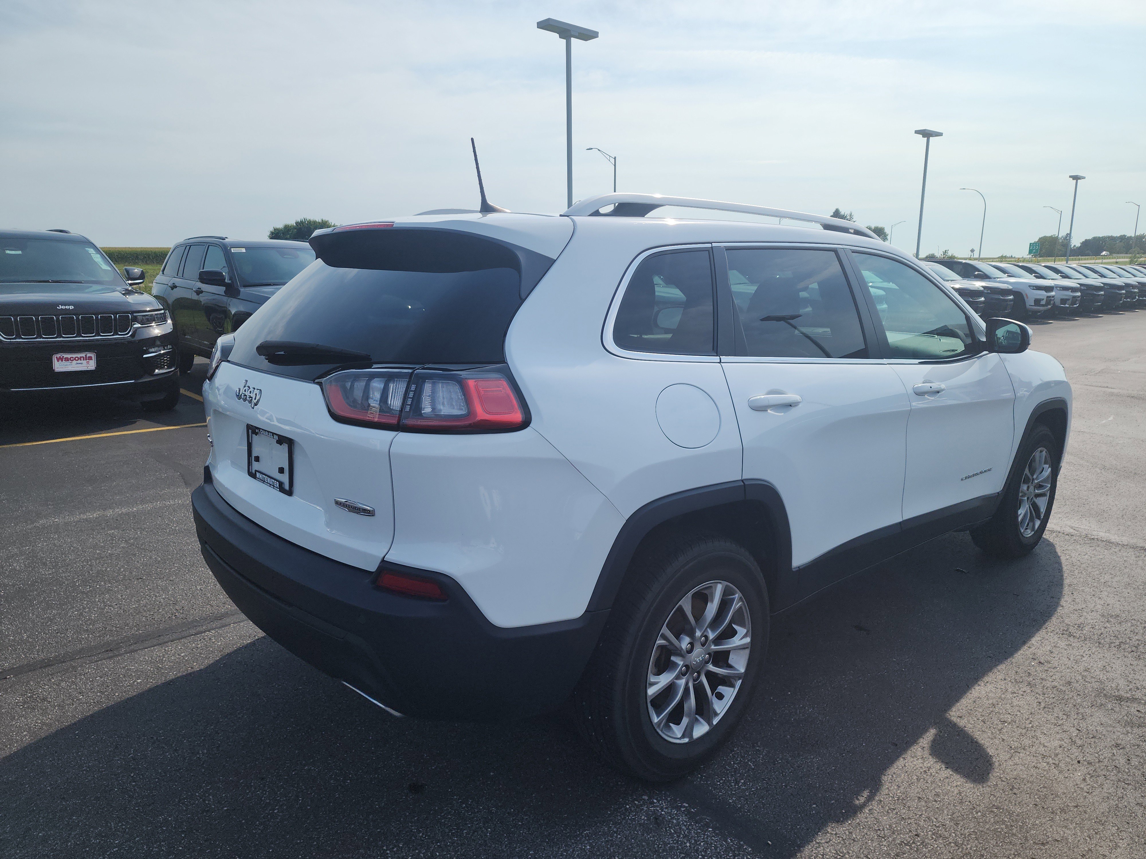 Used 2021 Jeep Cherokee Latitude Lux with VIN 1C4PJMMX5MD219951 for sale in Burnsville, Minnesota