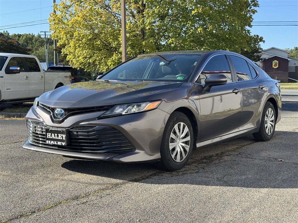 2020 Toyota Camry Hybrid LE photo 20