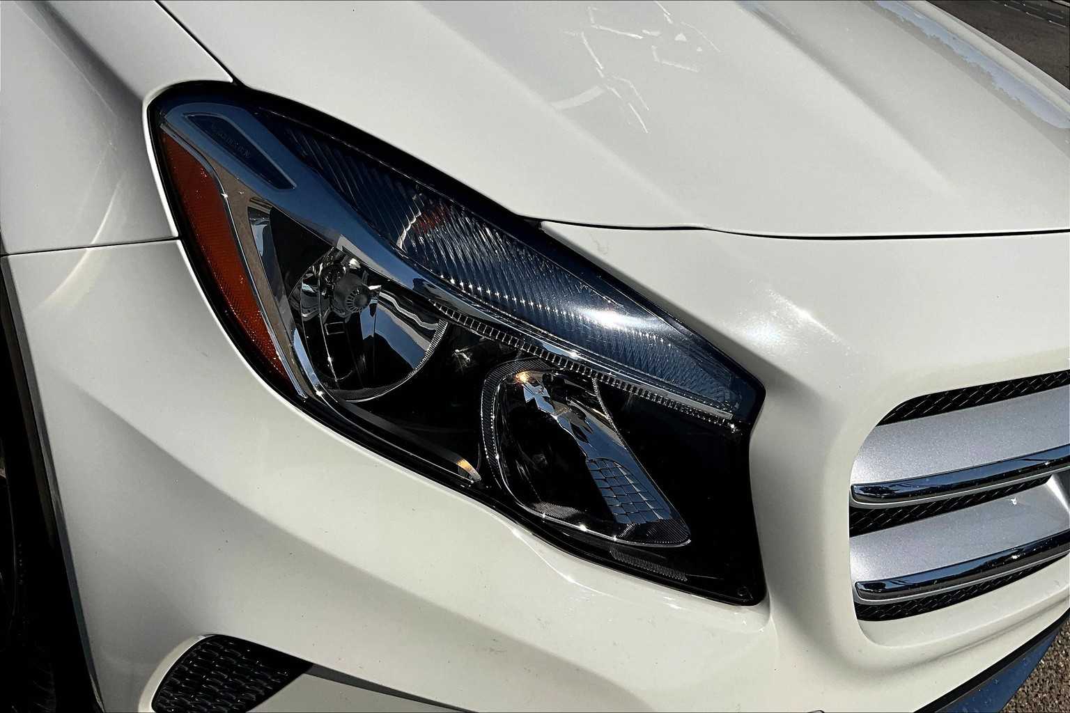2017 Mercedes Benz GLA 250 photo 26