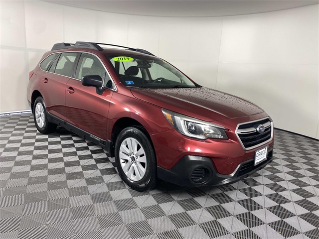 2019 Subaru Outback Base's photo