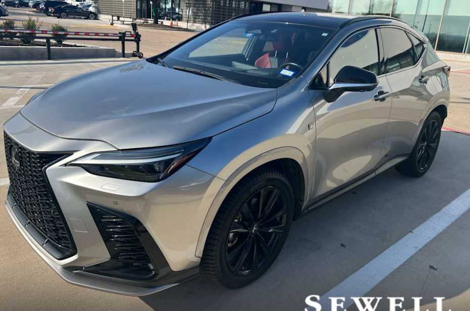 2022 Lexus NX 350's photo