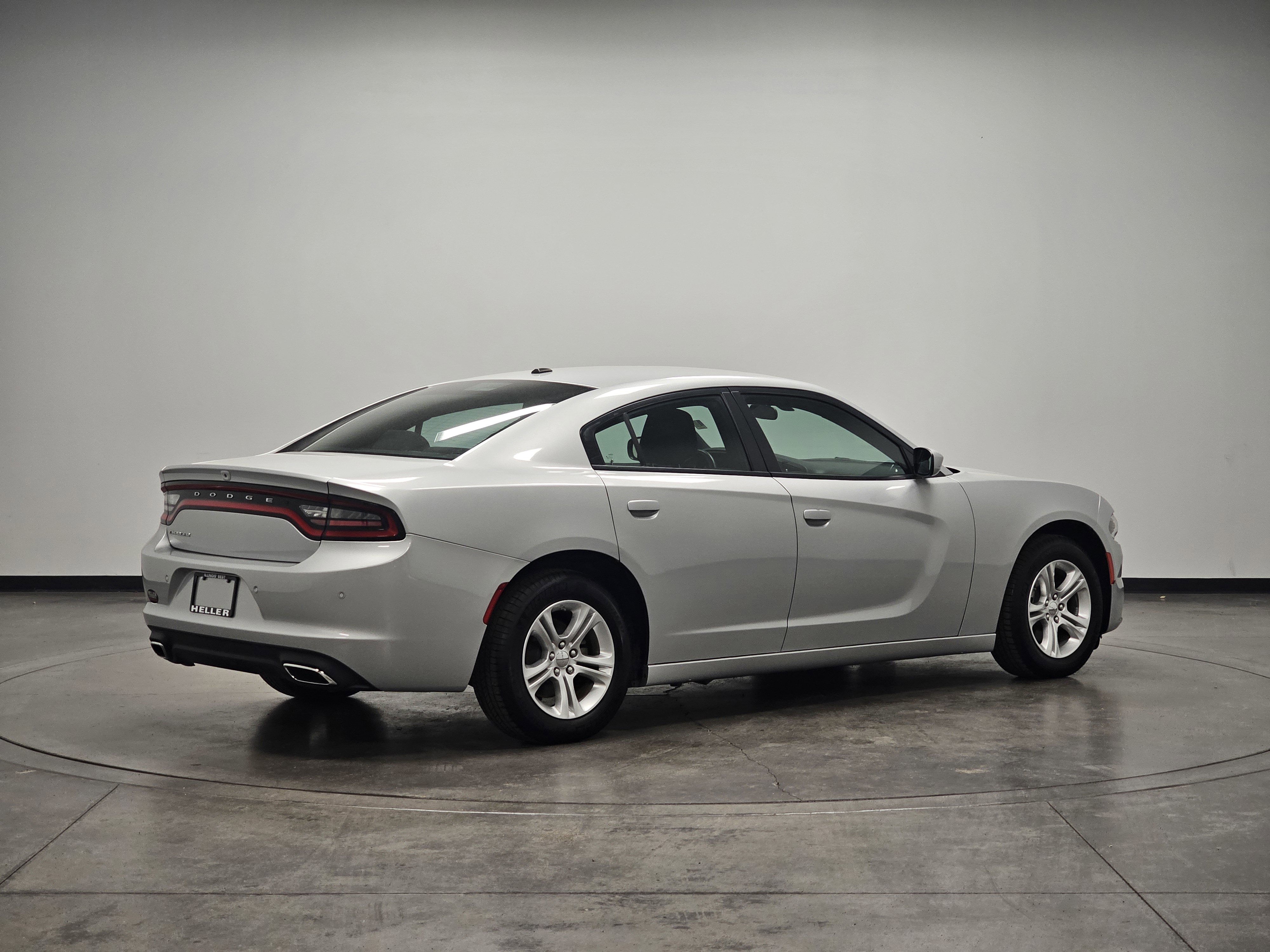 2022 Dodge Charger SXT photo 6