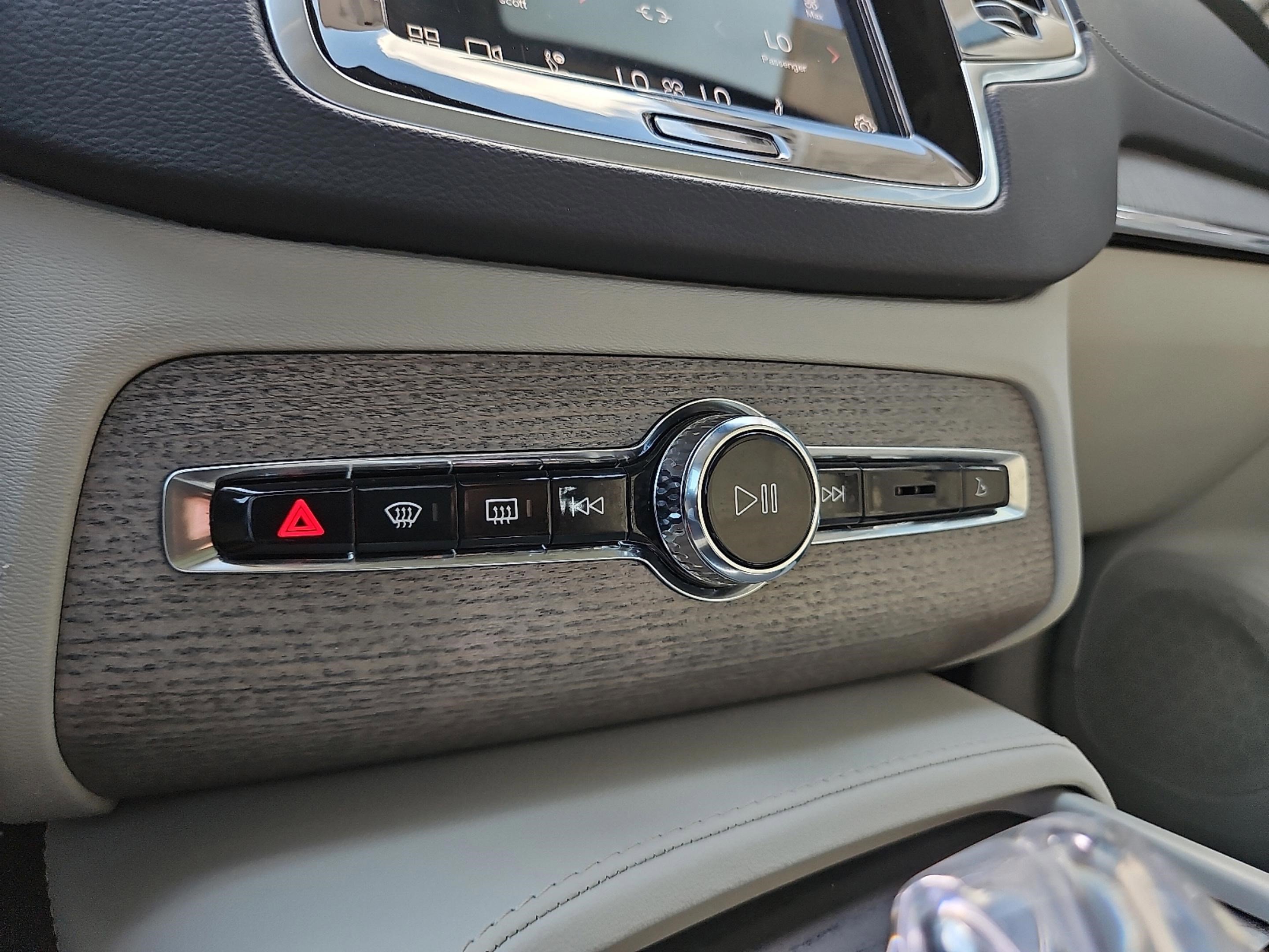 2023 Volvo XC90 Ultimate photo 21