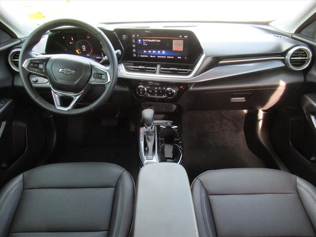 2025 Chevrolet Trax ACTIV photo 10