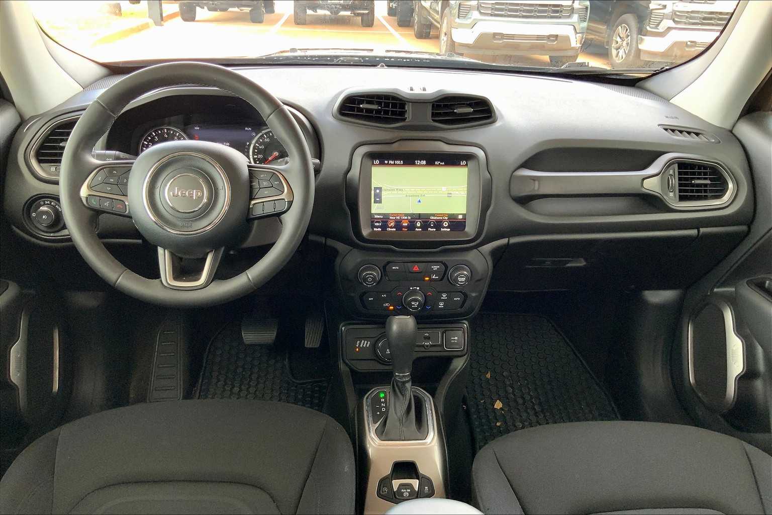 2022 Jeep Renegade Latitude photo 13