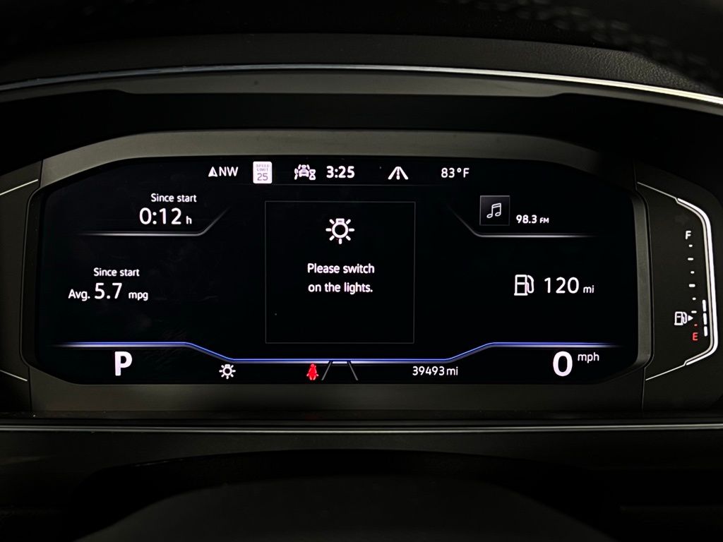 2022 Volkswagen Tiguan SEL Premium R-Line photo 12
