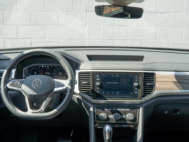 2023 Volkswagen Atlas SEL photo 20
