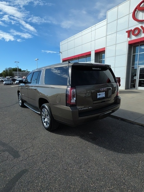 2016 Gmc Yukon XL SLT photo 3