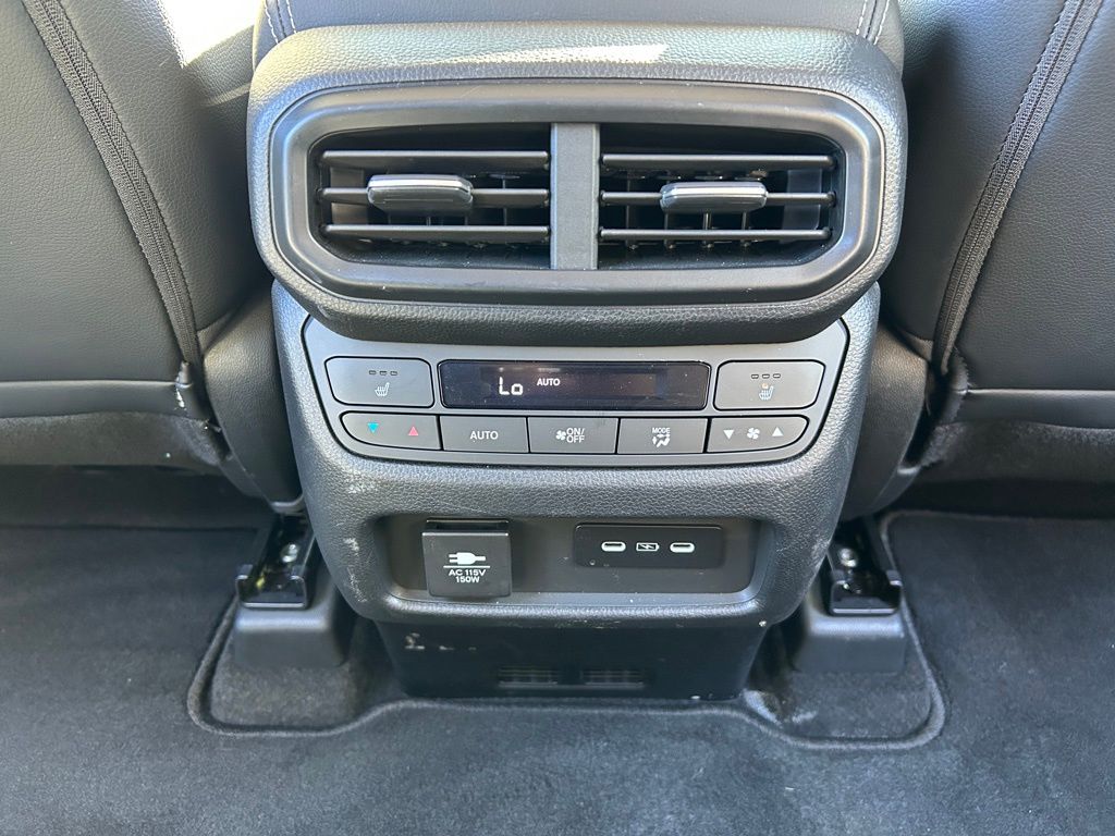 2024 Honda Pilot Elite photo 37