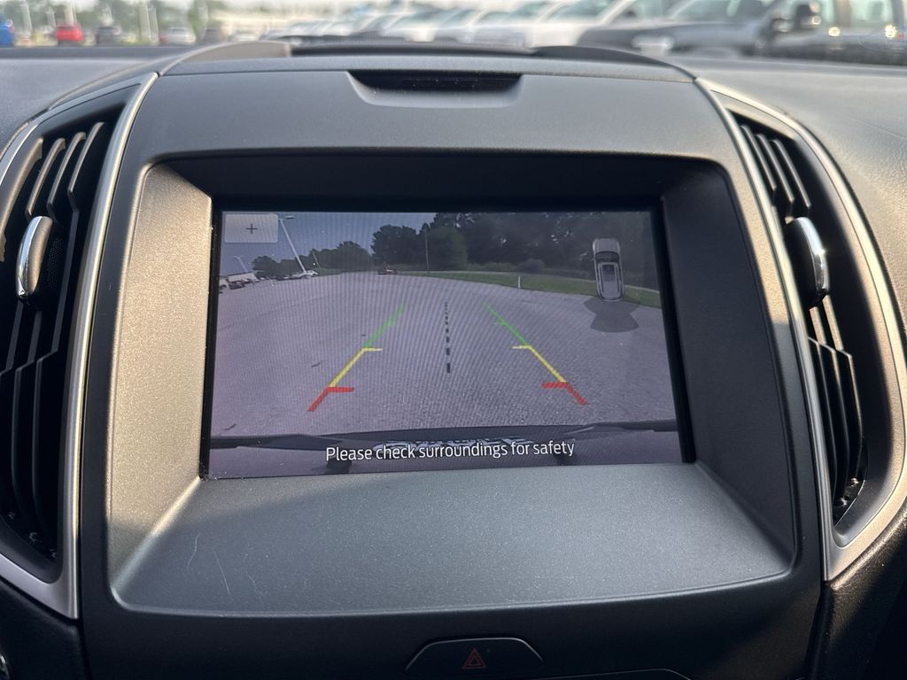 2020 Ford Edge SEL photo 20