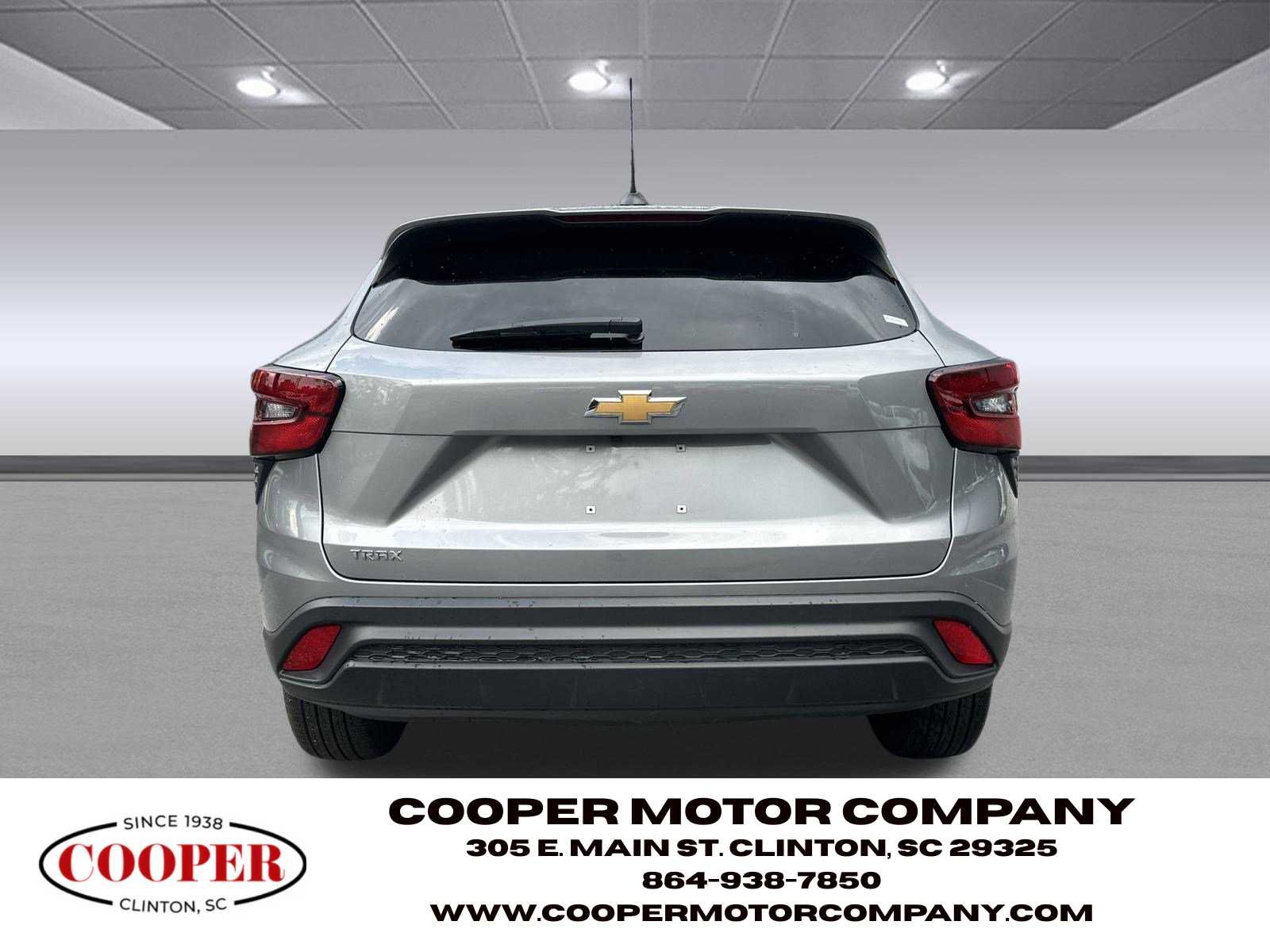 2025 Chevrolet Trax LS photo 6