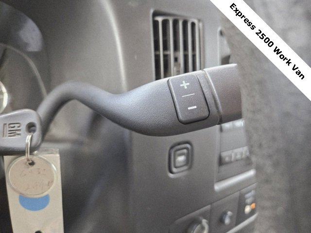 2016 Chevrolet Express 2500 Cargo photo 15
