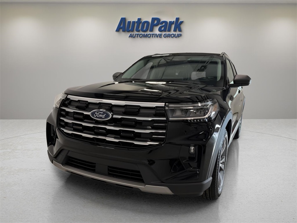 2026 Ford Explorer photo 2