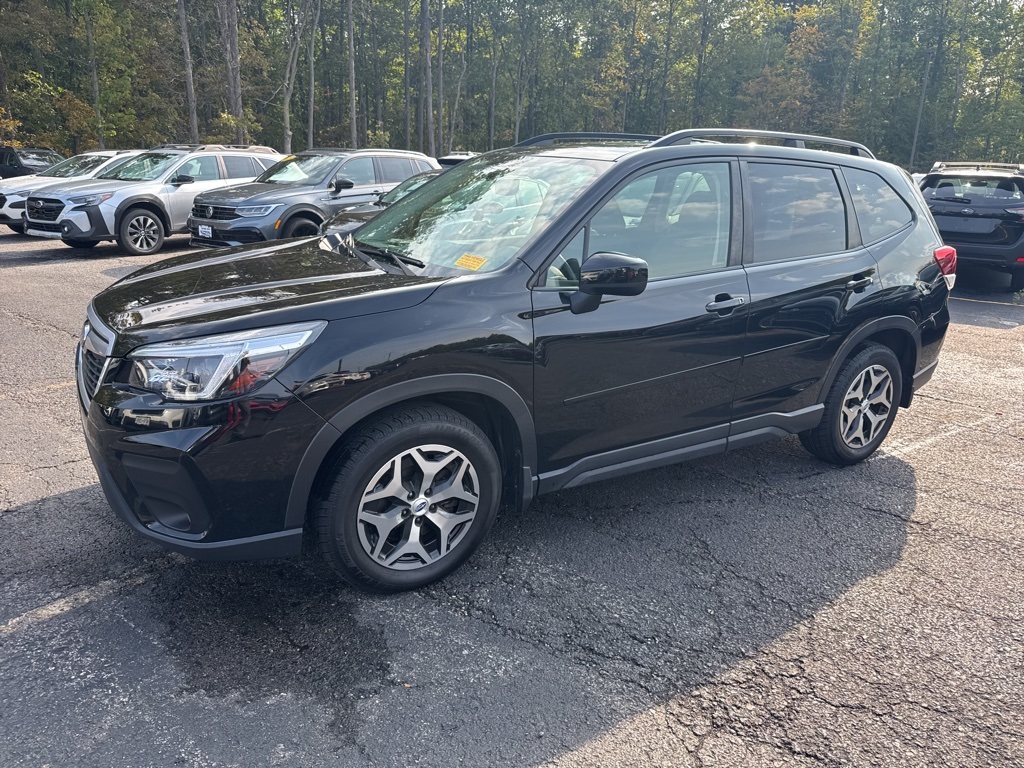 2021 Subaru Forester Premium photo 2