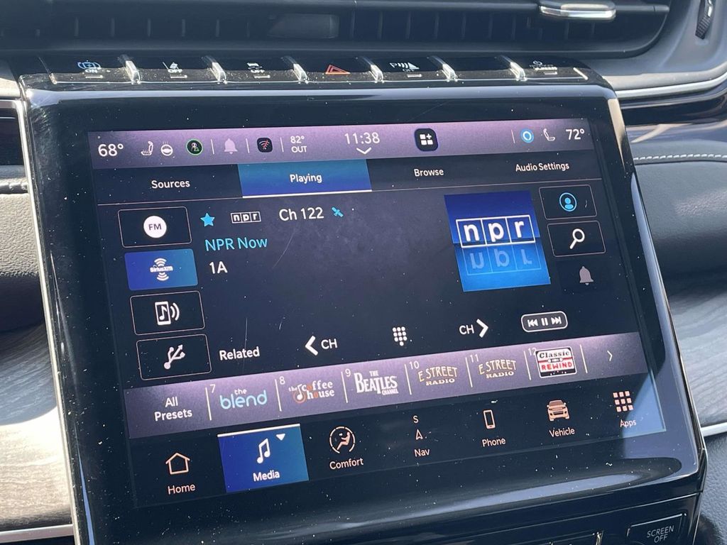 2023 Jeep Cherokee Base photo 32