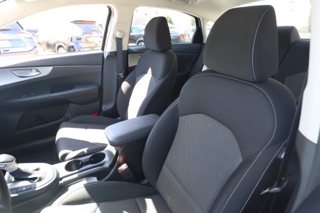 2023 Kia Forte LXS photo 12